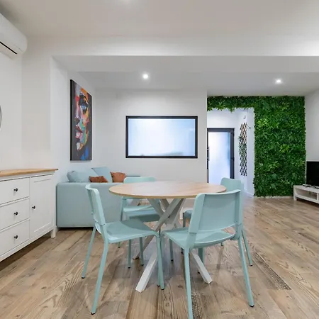 Apartup Ruzafa Vertical * Valensiya